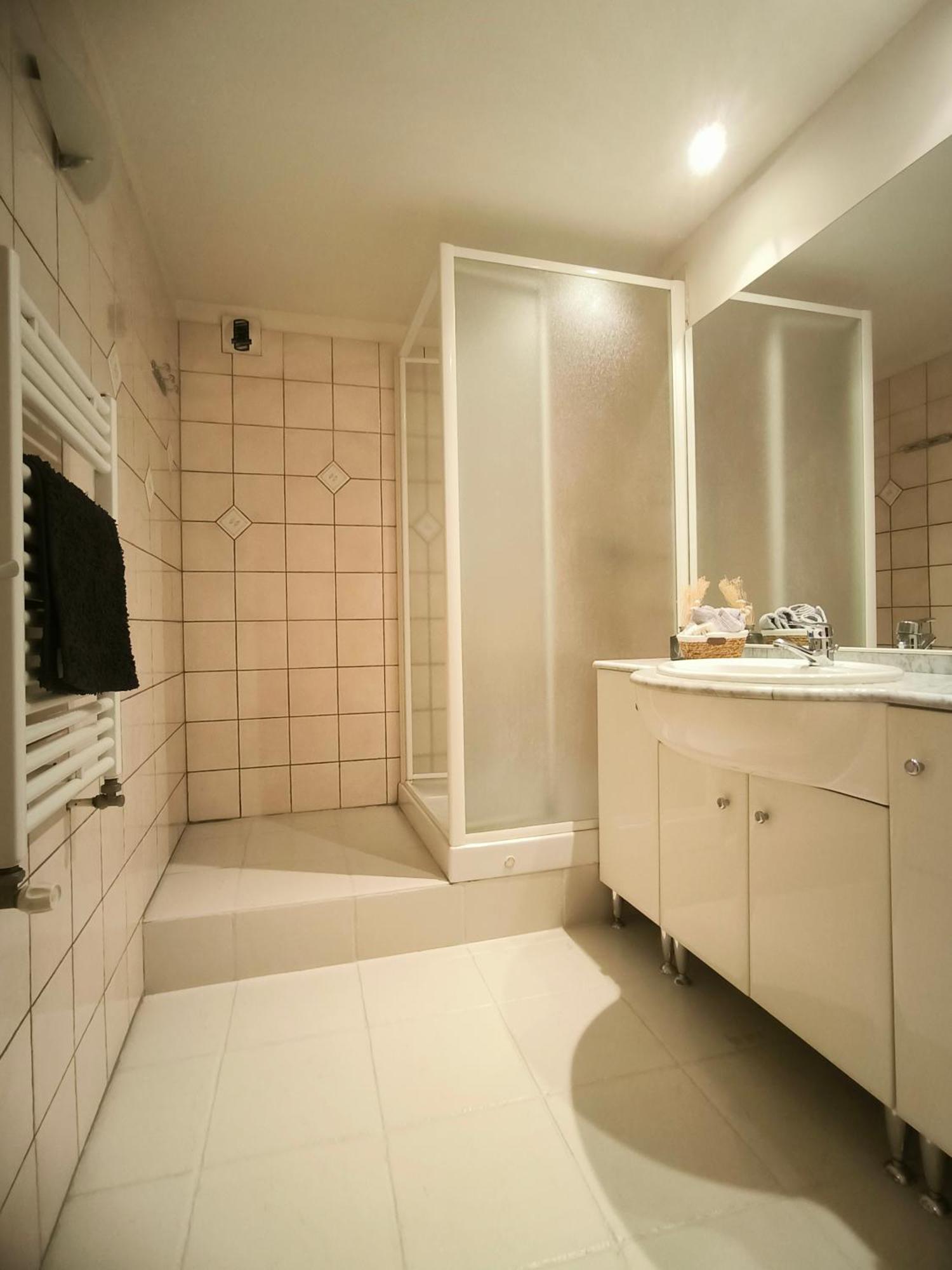 Superbe Appartement Avec Jardin Quart Mazarin Aix-en-Provence Exterior photo